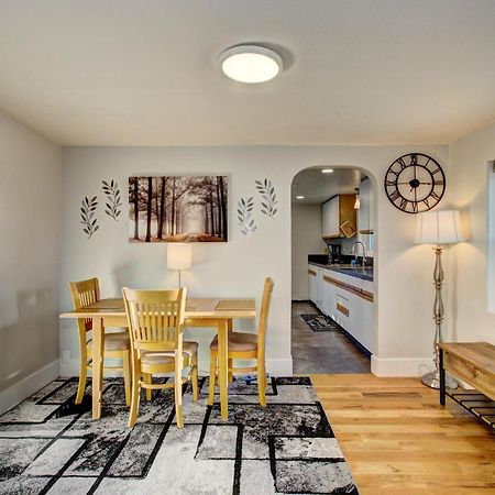 Little Blue Bungalow: Pet-Friendly Oasis near BSU and Downtown Boise Exterior photo